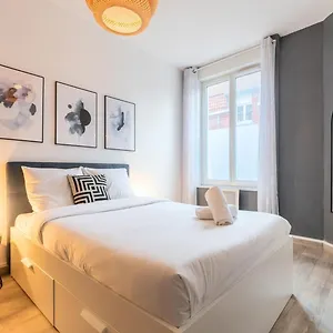 https://la-madeleine-superb-bright-t2-la-madeleine-nord.lillehotels.org